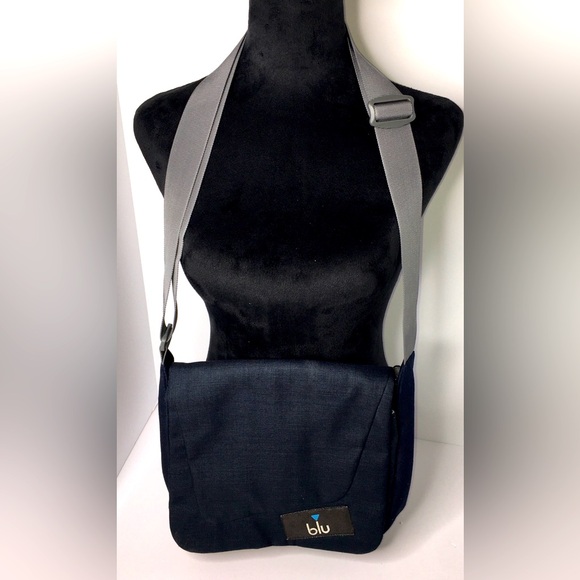 Jack Wolfskin Blu Rosebery Crossbody Unisex Navy Blue & Grey Bag 100% Polyester - Picture 1 of 16